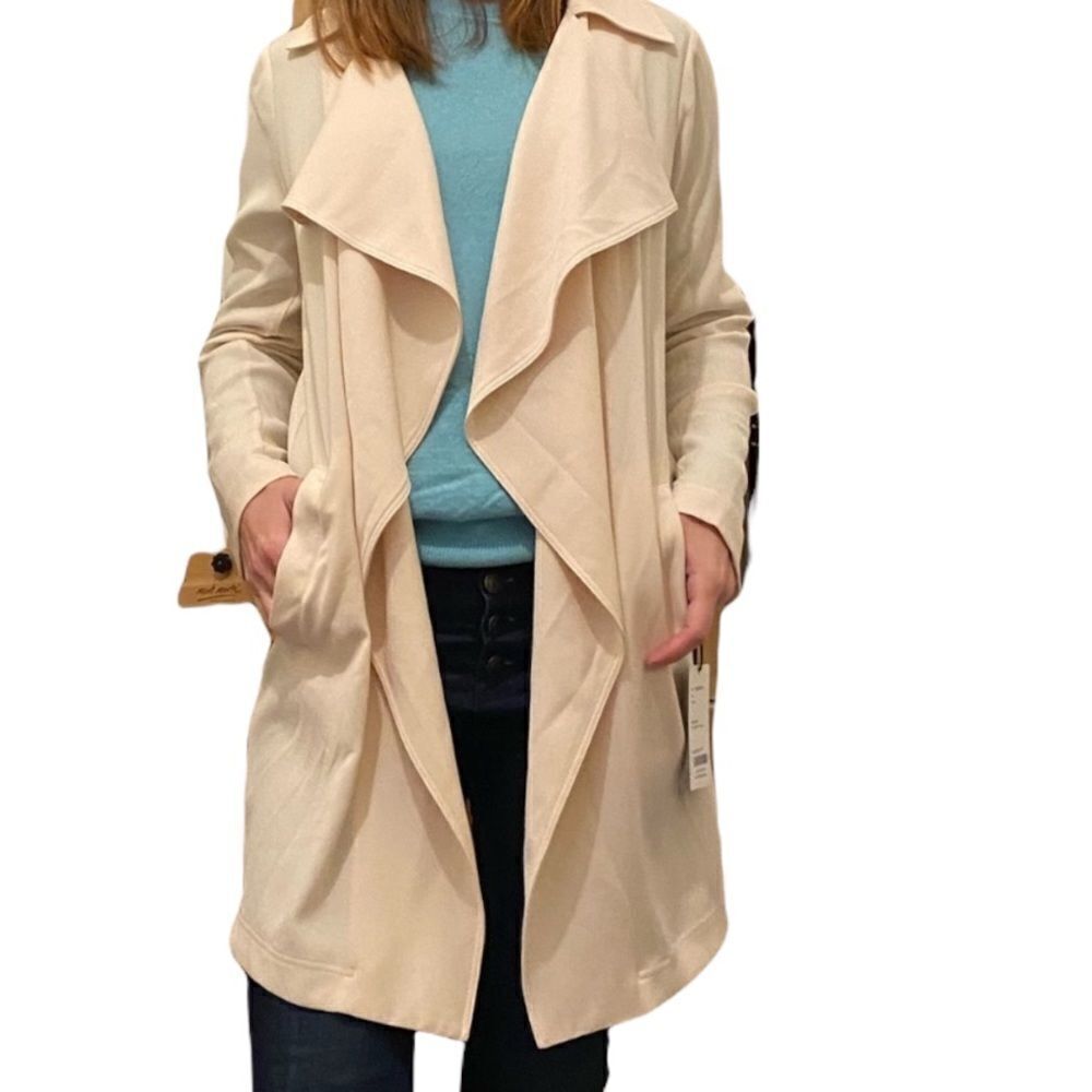 WORTH New York light open jacket.